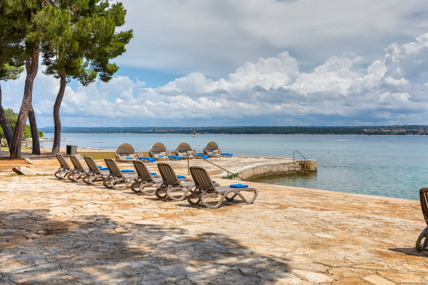 Saluga beach